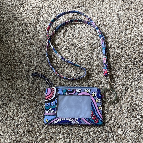 💜💜 Vera Bradley lanyard with cardholder - Picture 4 of 7